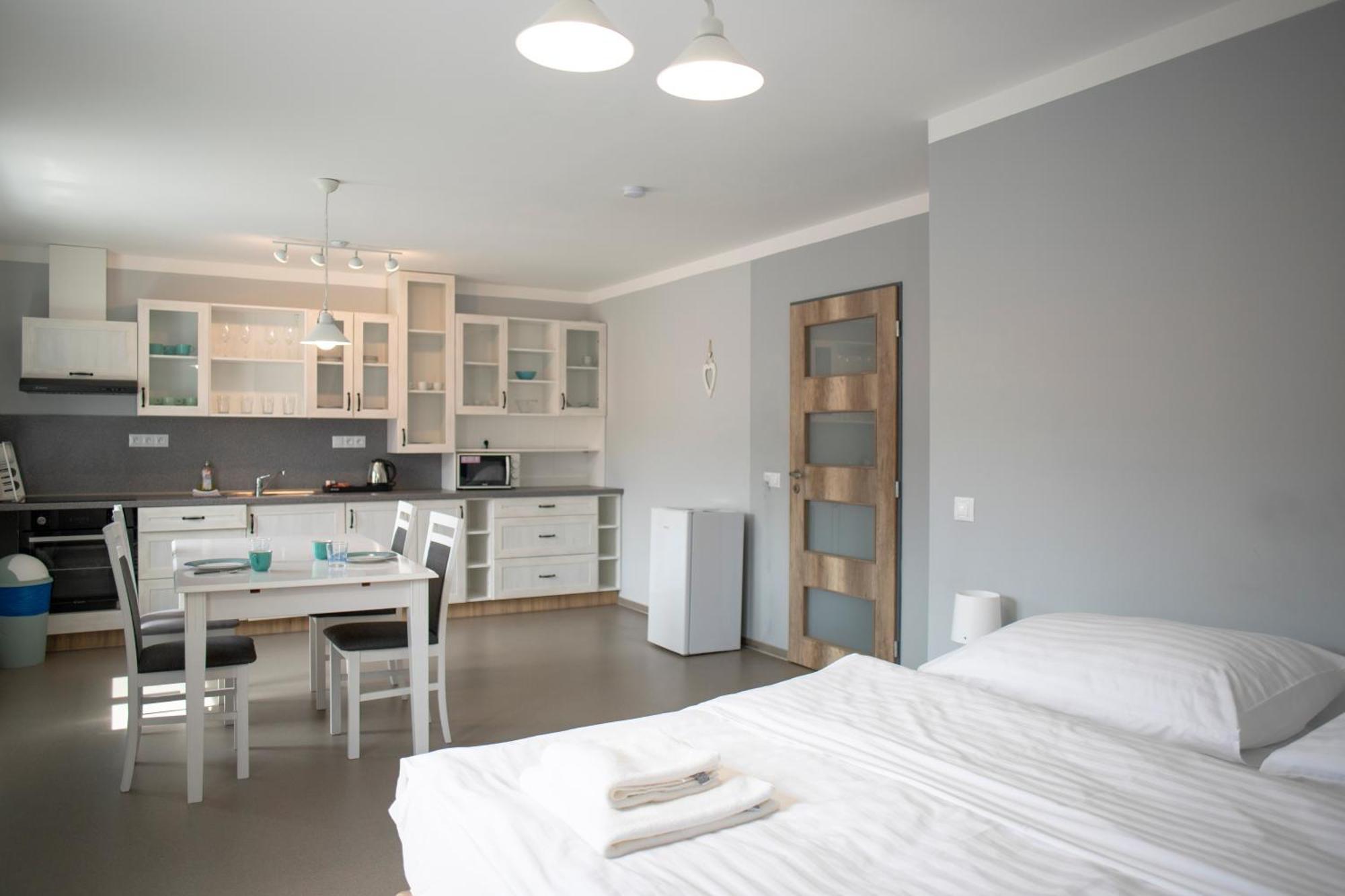 Amenity Apartmany Perna Exterior photo