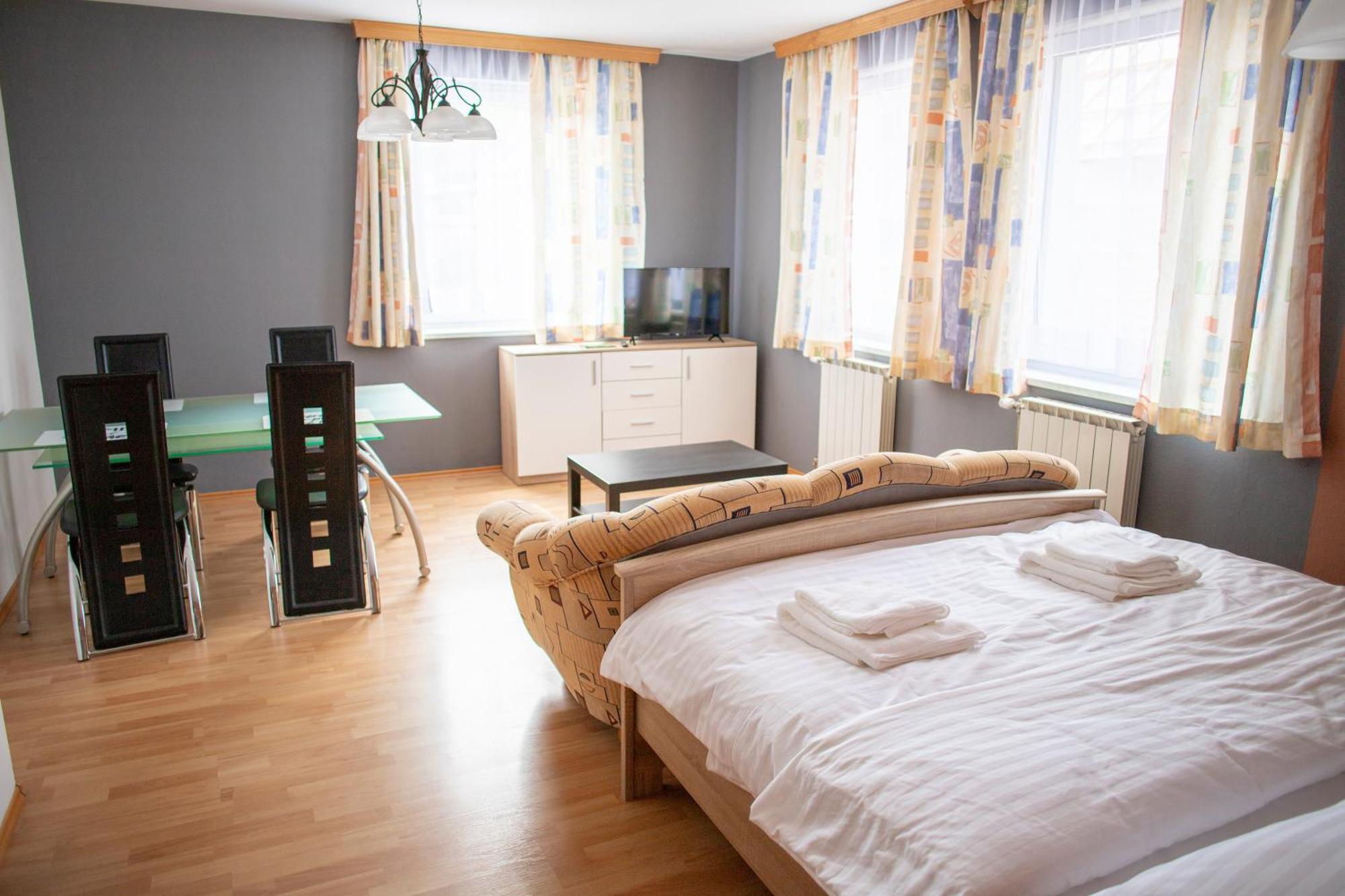 Amenity Apartmany Perna Exterior photo