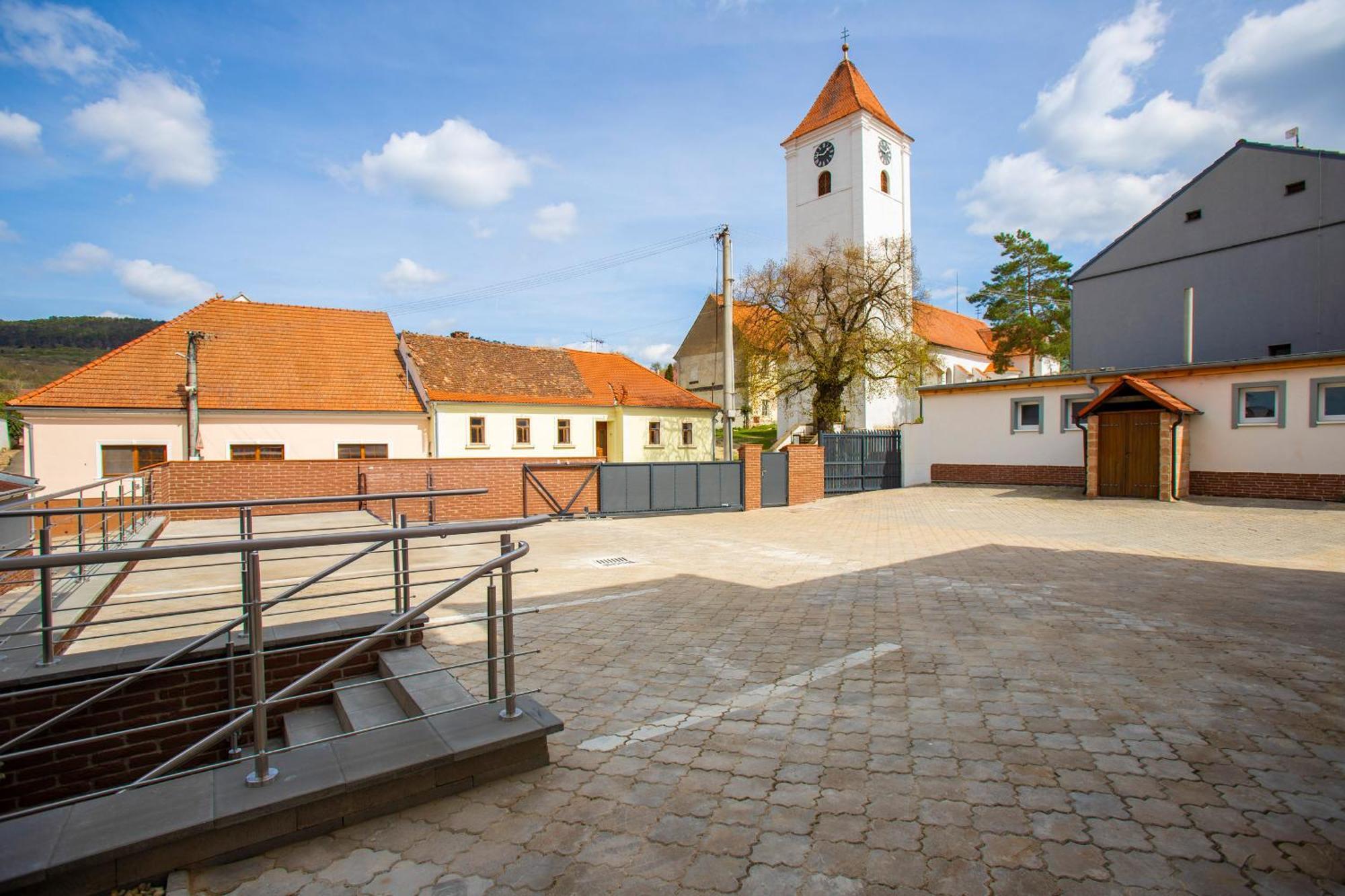 Amenity Apartmany Perna Exterior photo